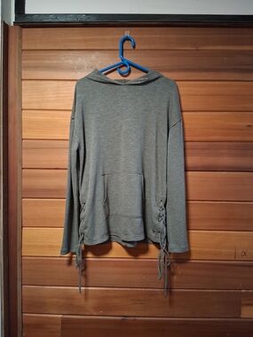 🔅Mossimo Supply Co. Gray Lace-Up Hoodie
